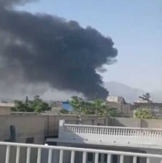 Jaffar Express Hit By Strong Blast Near Quettas Chaman Phatak 7 Dead So Far 