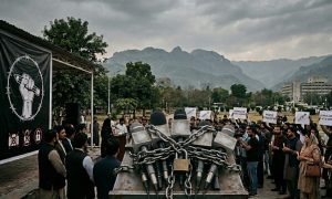 Pakistan Marks Press Freedom Day Amid Allegations Of Threats Censorship And Violence