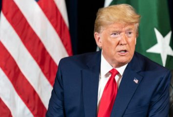 Trump Announces 25pc Tariff On European Car And Truck Imports