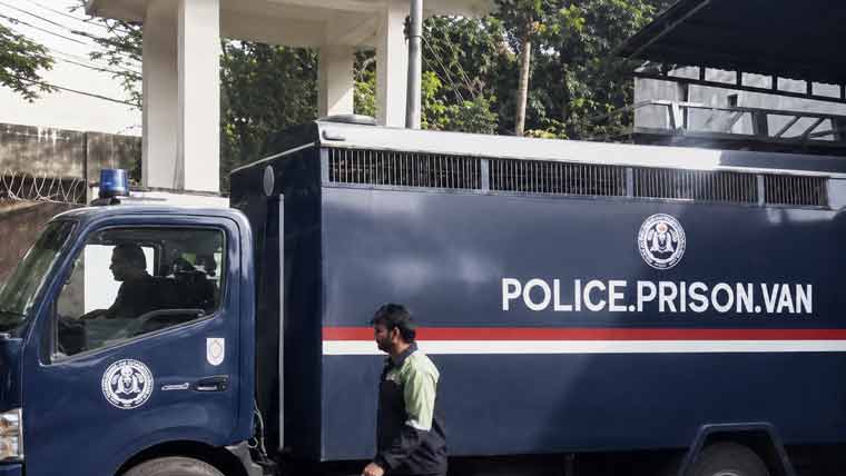 14 Prisoners Escape From Van During Transfer To Adiala Jail