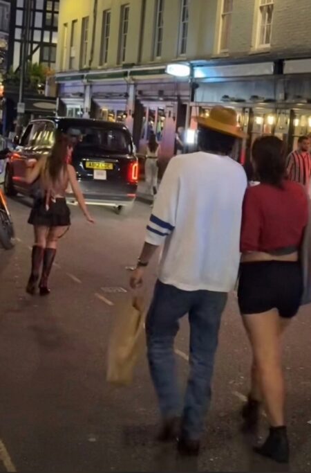 Aima Baig And Bilal Saeeds London Nightlife Moments Spark Online Trolling 