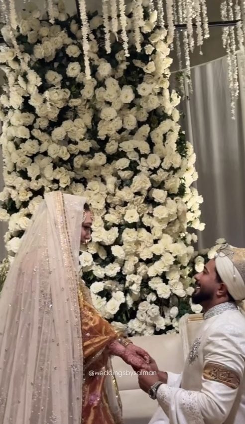 Momina Iqbal Stuns In Golden Bridal Look As Nikah Pictures Break The Internet 