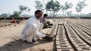 Pakistan Raises Minimum Wage To Rs40700 In Budget 2026 27
