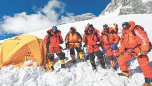 Eight Bodies Recovered After Avalanche On Broad Peak Search For Two Climbers Continues