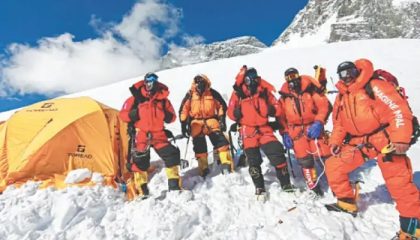 Eight Bodies Recovered After Avalanche On Broad Peak Search For Two Climbers Continues