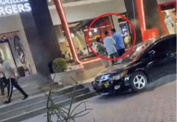 Islamabad Cop Filmed Slapping Citizen In Blue Area Watch Video