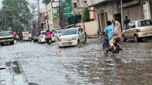 Lahore Weather Update Light Showers Cool City As 3 Day Wet Spell Begins