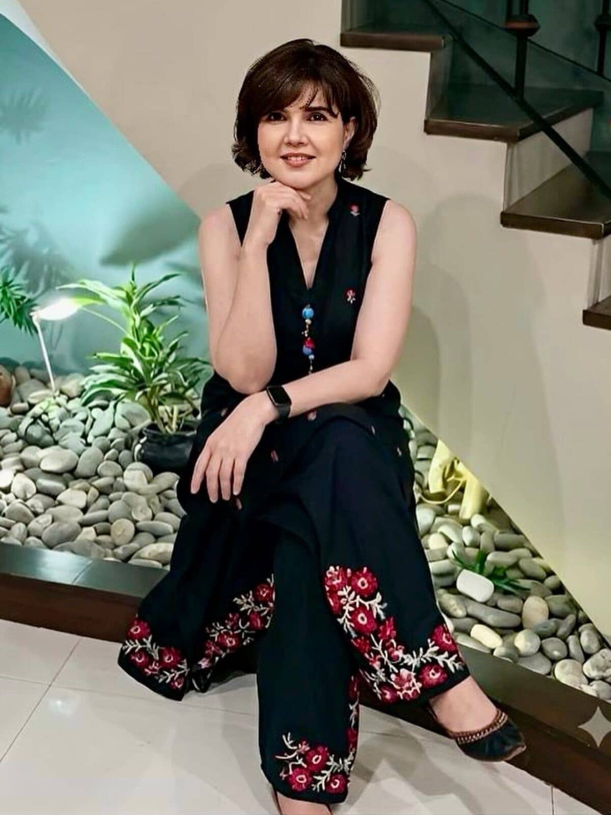 Mahnoor Balochs Latest Appearance Sparks Cosmetic Surgery Buzz Online
