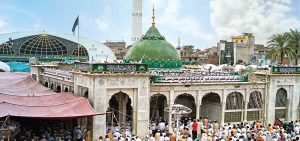 Punjab Auqaf Seeks Millions From Officials Over Alleged Corruption At Major Shrines