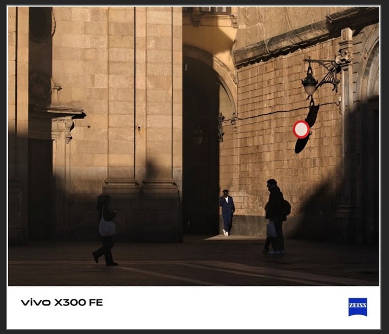 Vivo Launches X300 Fe In Pakistan With Zeiss Cameras And Snapdragon 8 Gen 5