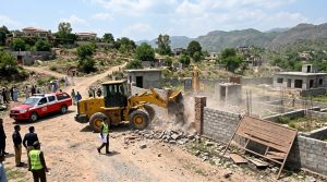 Cda Moves To Demolish Illegal Structures Near Imran Khans Bani Gala Residence