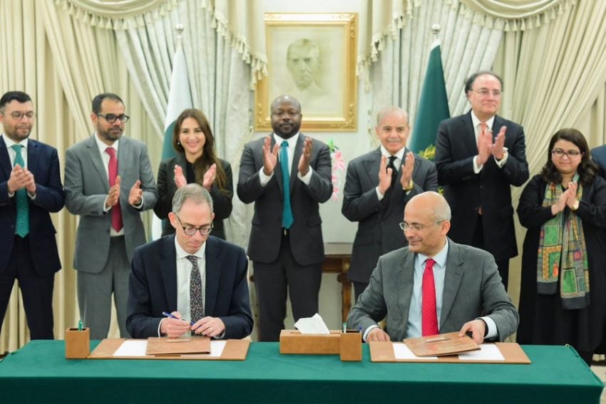 Google Pakistan Deal Brings Free Ai Access Big Career Certificates For Youth