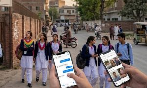 Pakistan Moves To Ban Facebook Tiktok Instagram For Children Full Details Here