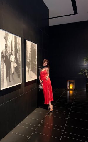 Areeba Habibs Bold Pictures From Tokyo Go Viral