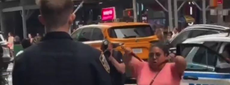 Bank Of America Vp Erin Piacenti Stabbed To Death In New York Times Square 