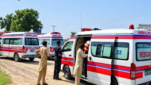 Five Killed As Passenger Coach Overturns In Sindhs Kandhkot