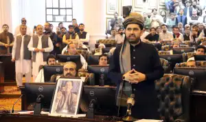 Kp Cm Sohail Afridi Faces No Confidence Motion As Dozens Of Mpas Rebel
