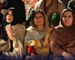 Pti Long March Imran Khans Sisters Detained In Lahore