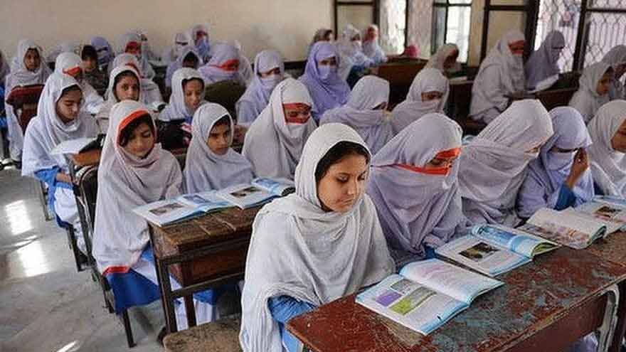 Sindh announces one-hour reduction in school timings Sindh announces one-hour reduction in school timings