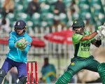 5 Down For 134 England Put Pakistan Under Pressure In Second Odi