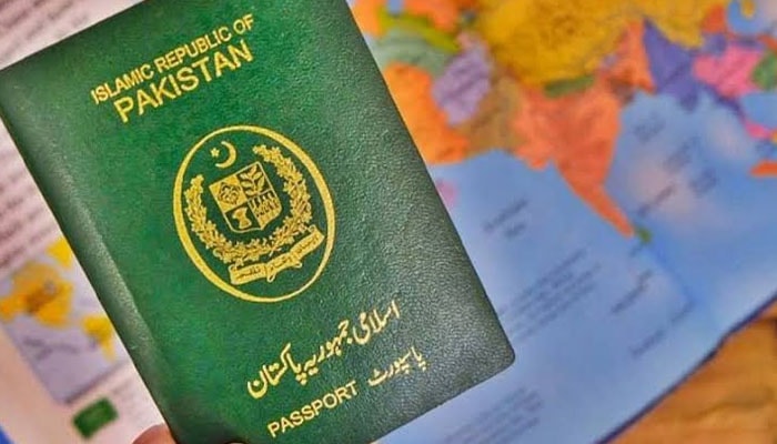 Federal Employees Given 90 Days To Submit Foreign Citizenship Declarations