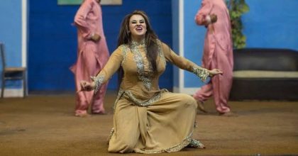 Masooma Malik Among 3 Stage Actors Slapped With Notices Over Vulgar Dance Performances