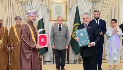 Pakistan Oman Open New Doors For Cooperation In Media It And Diplomacy