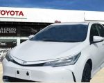 Toyota Corolla New Facelift Is Here And Pakistanis Are Already Calling It Prius Copy