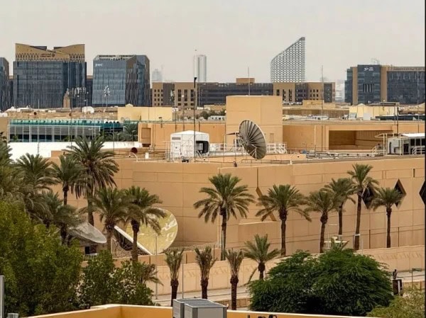 Us Orders Staff Their Families To Leave Saudi Arabia Amid Houthi Attacks